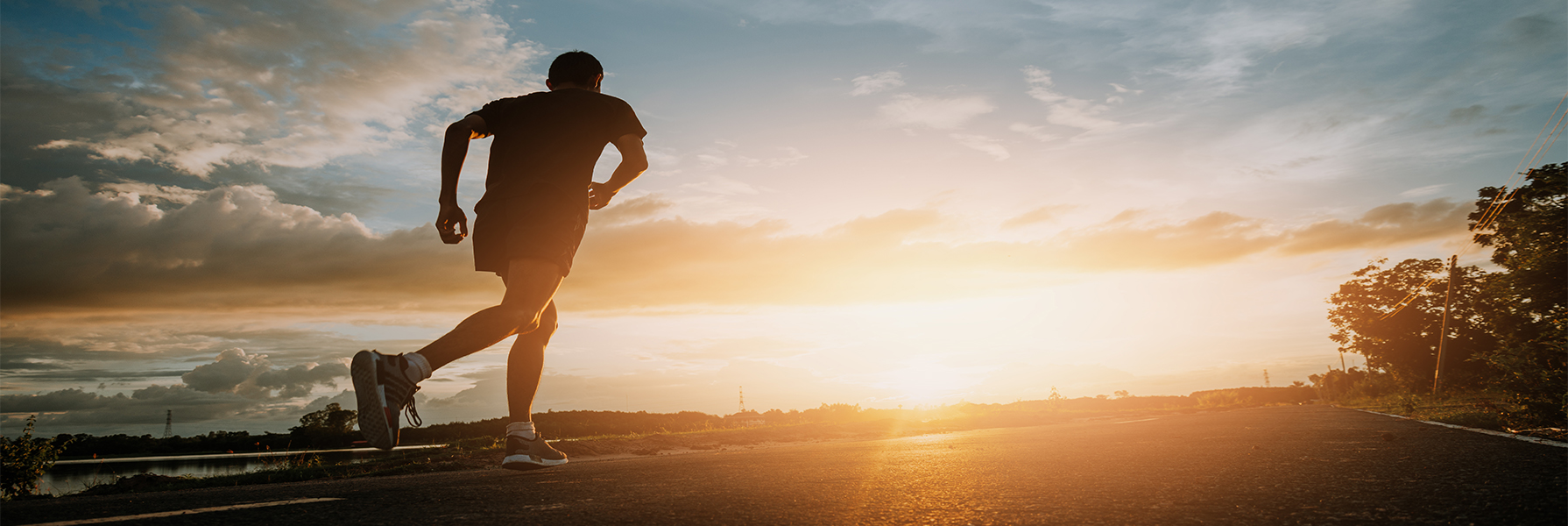 Forma y técnica de entrenamiento de movimiento de correr