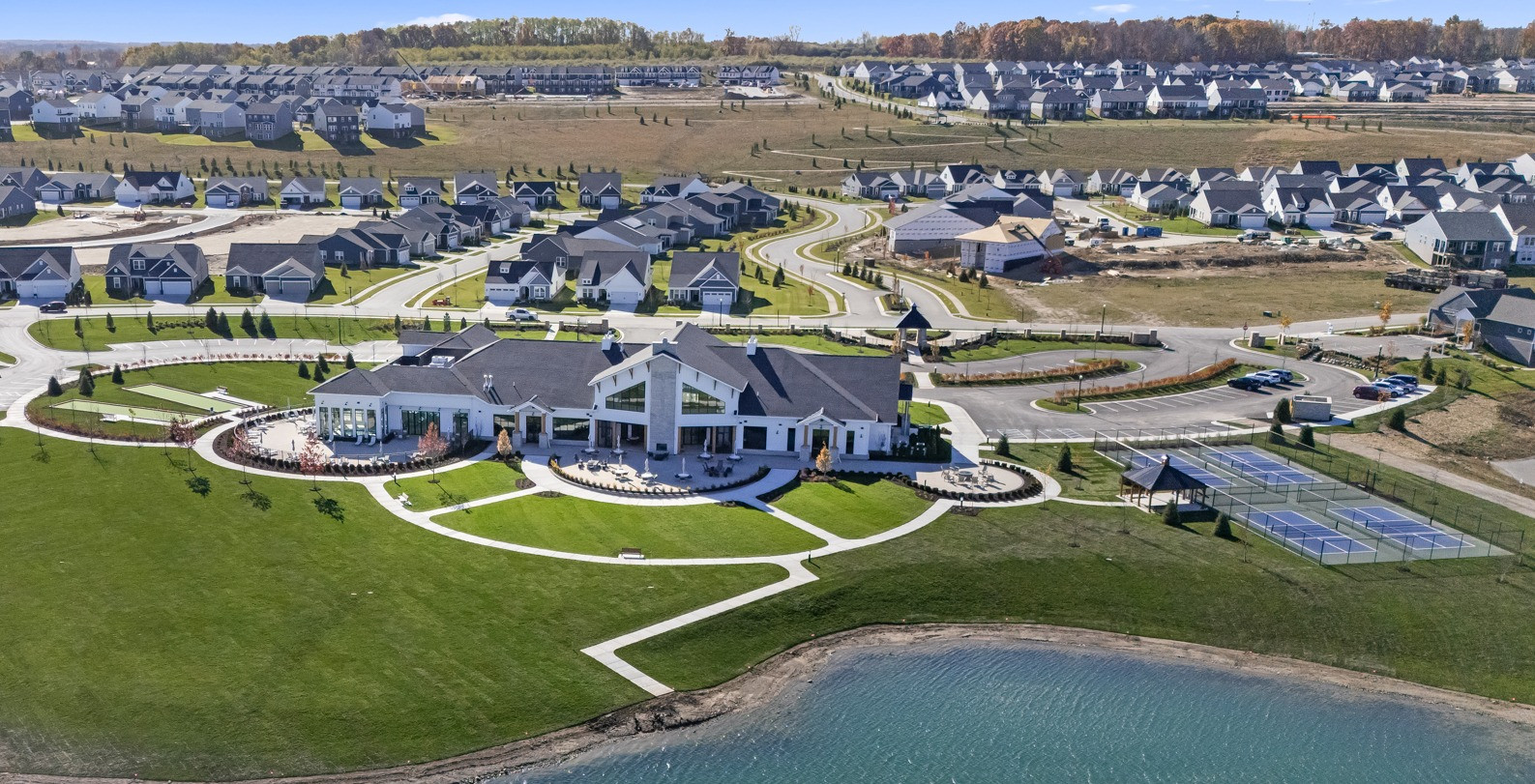 Del Webb Announces Grand Opening of The Lake House, Amenity Center at Kensington Ridge
