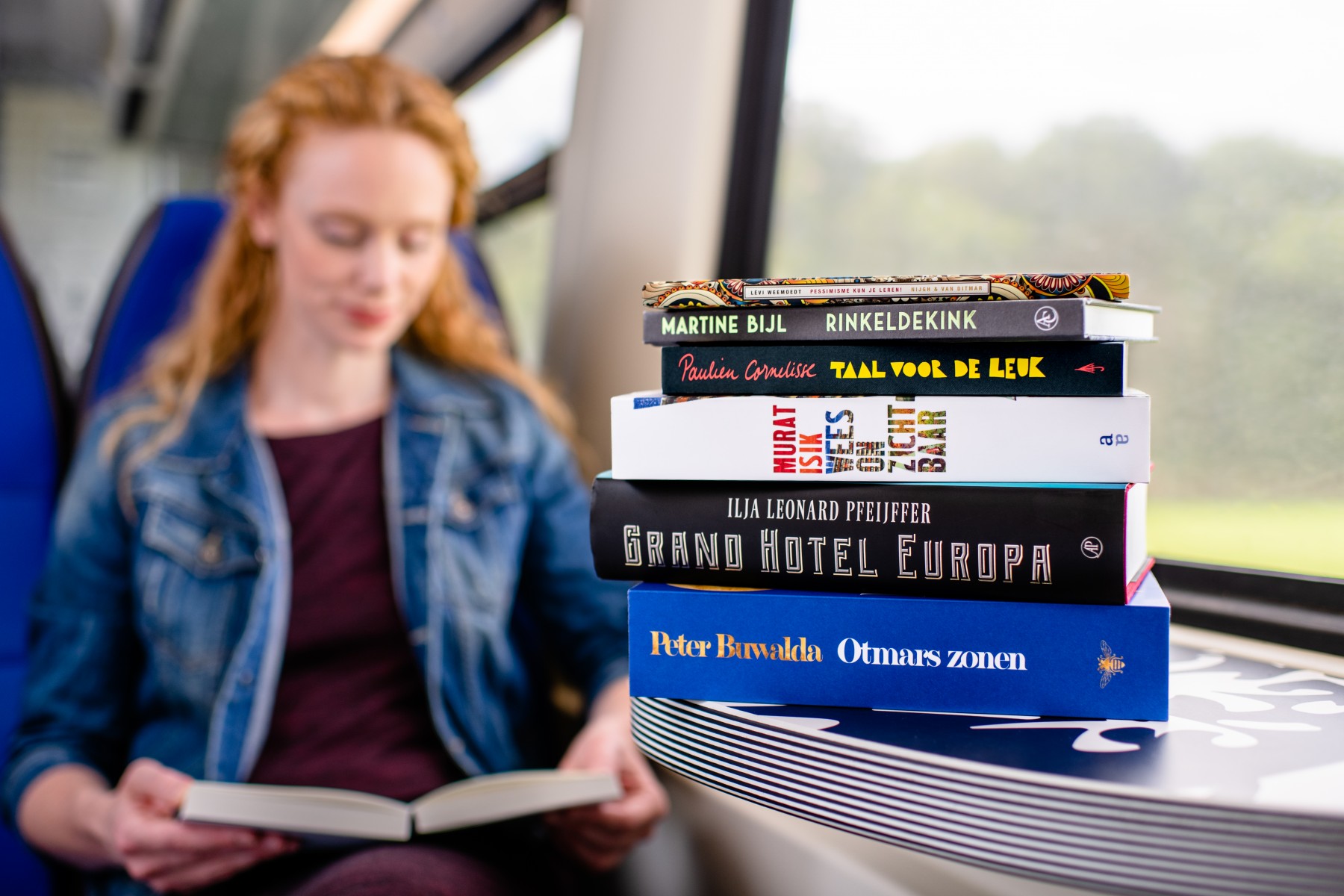 afdelingbeeld.nl_Maaike Poelen_NS publieksprijs_CPNB campagnebeeld_01_hr