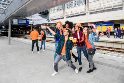 NS rijdt Oranjedienstregeling op Koningsdag