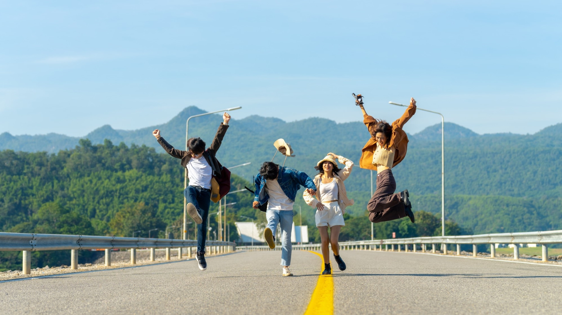 新世代崛起Booking.com 揭「Z 世代旅人趨勢調查」！