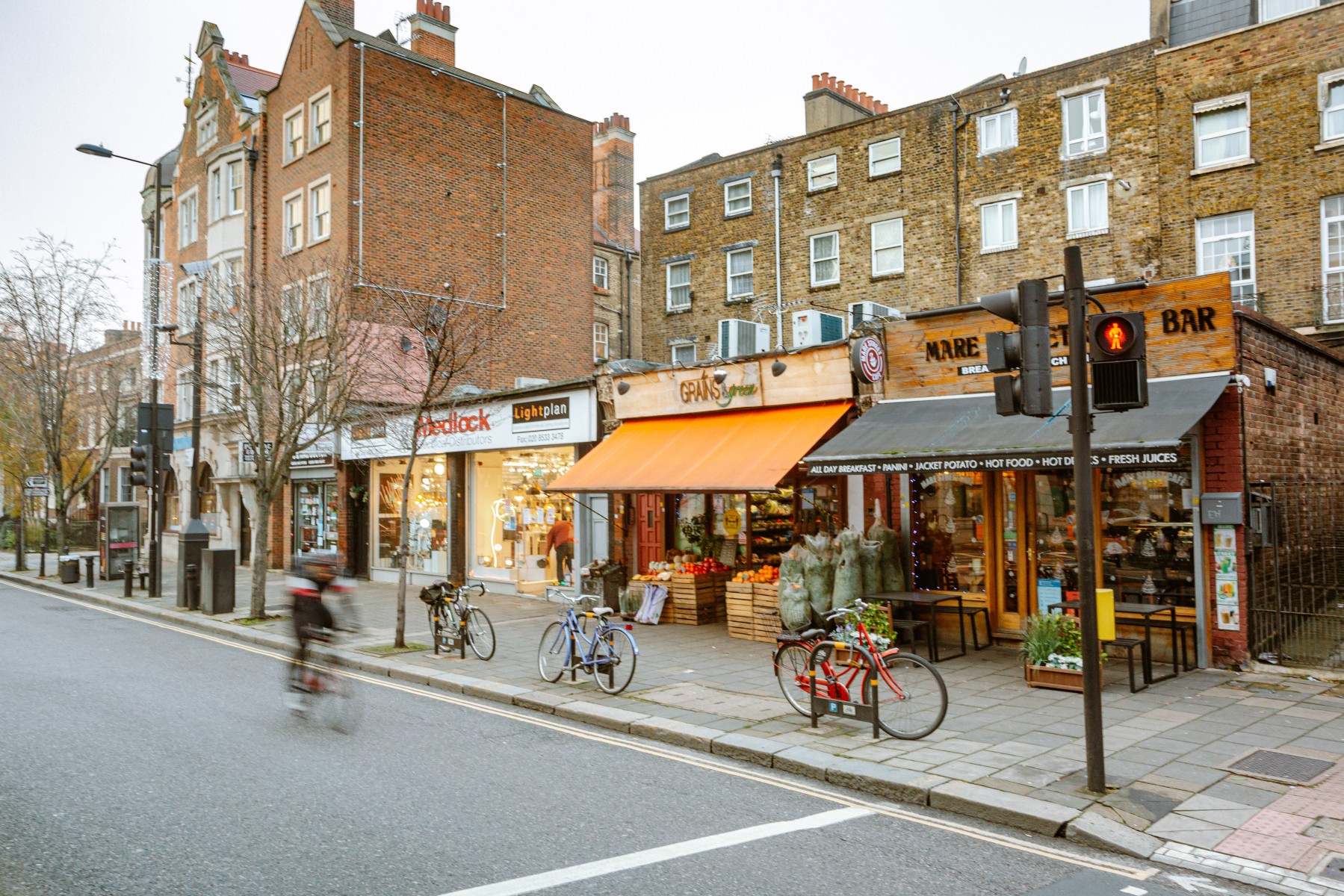 Hackney Central businesses boosted by £360,000 fund to help shape fair