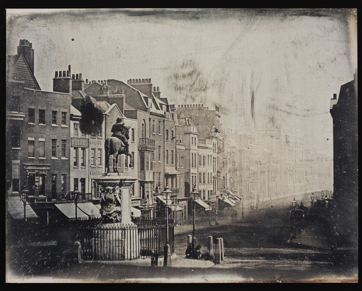 World’s largest collection of London images featured on archives' website